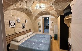 Home Marlu Barocca